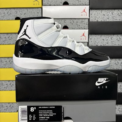 Air Jordan 11 Retro “Concord”