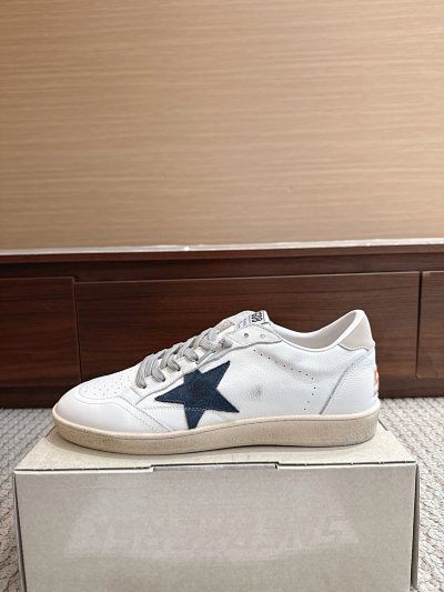 Golden Goose Ball Star “White / Navy Star”