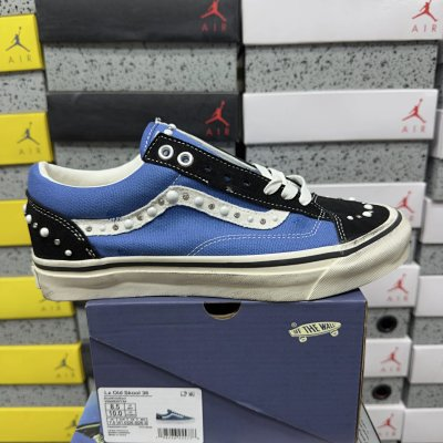 Vans Old Skool Studded “Blue / Black”
