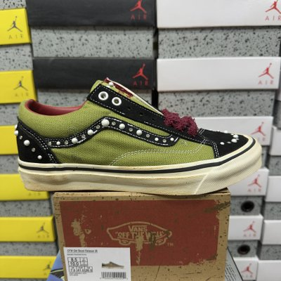 Vans Old Skool Studded “Olive”