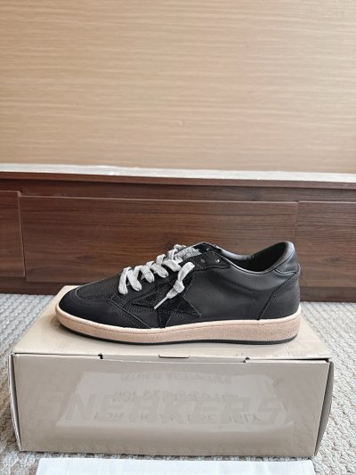 Golden Goose Ball Star “Black”
